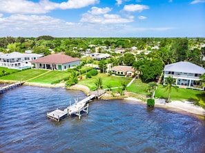 Exterior - 2/2 House on the Intracoastal with dock! (Jensen Beach)