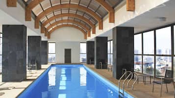 Piscine extérieure (ouverte en saison)