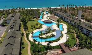 3 piscine all'aperto, una piscina riscaldata