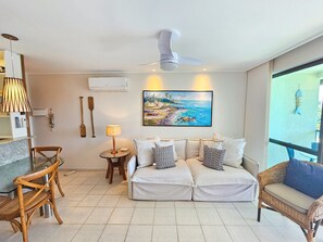 Comfort Apartment | Living area | LED TV - Flats no Beach Class de Muro Alto (Ipojuca)