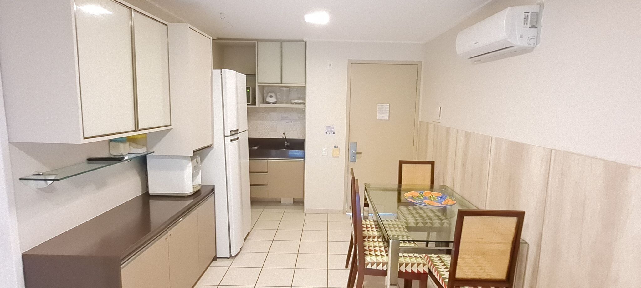 家庭公寓, 泳池景觀 | 用餐區