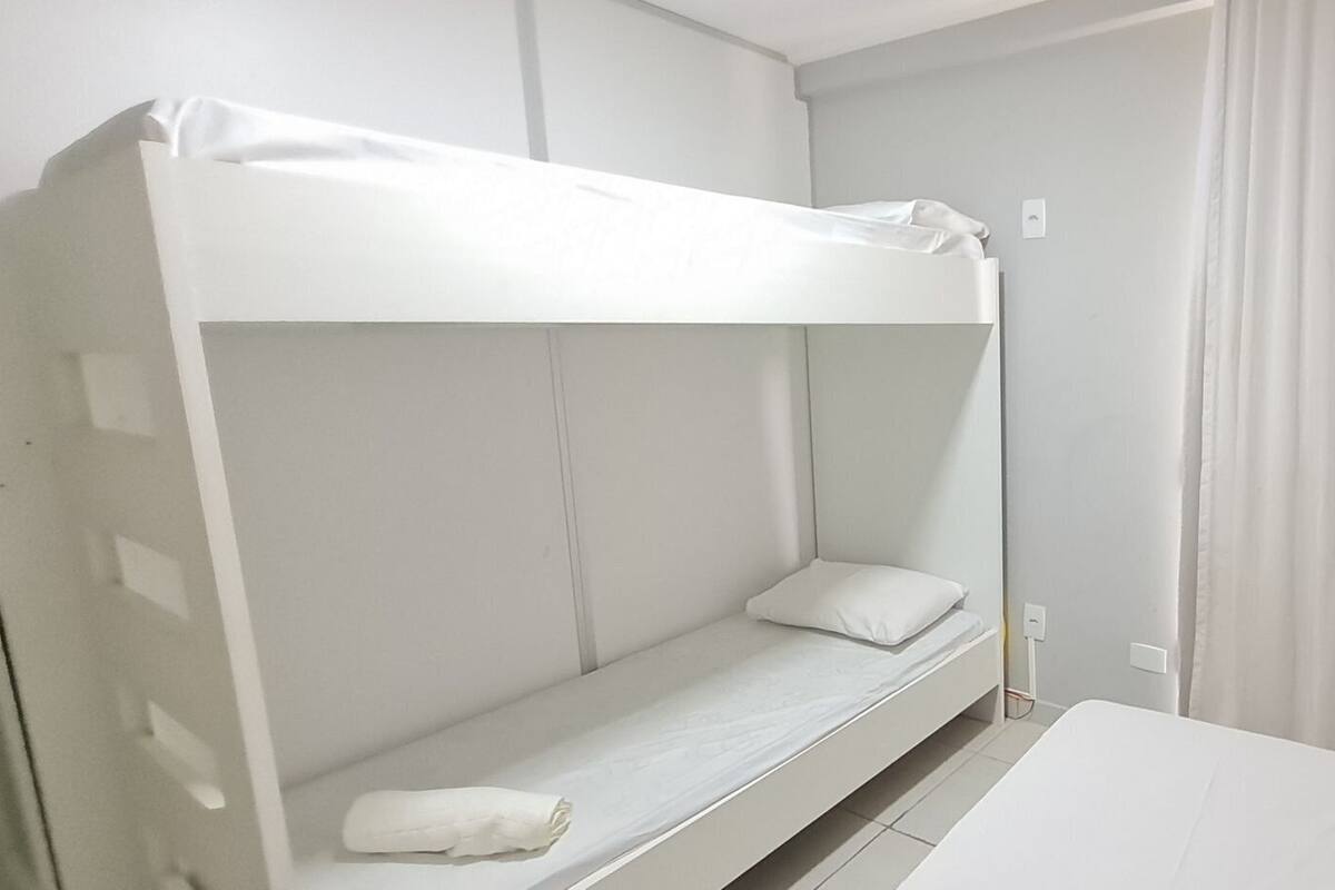 Appartement Familial, vue piscine