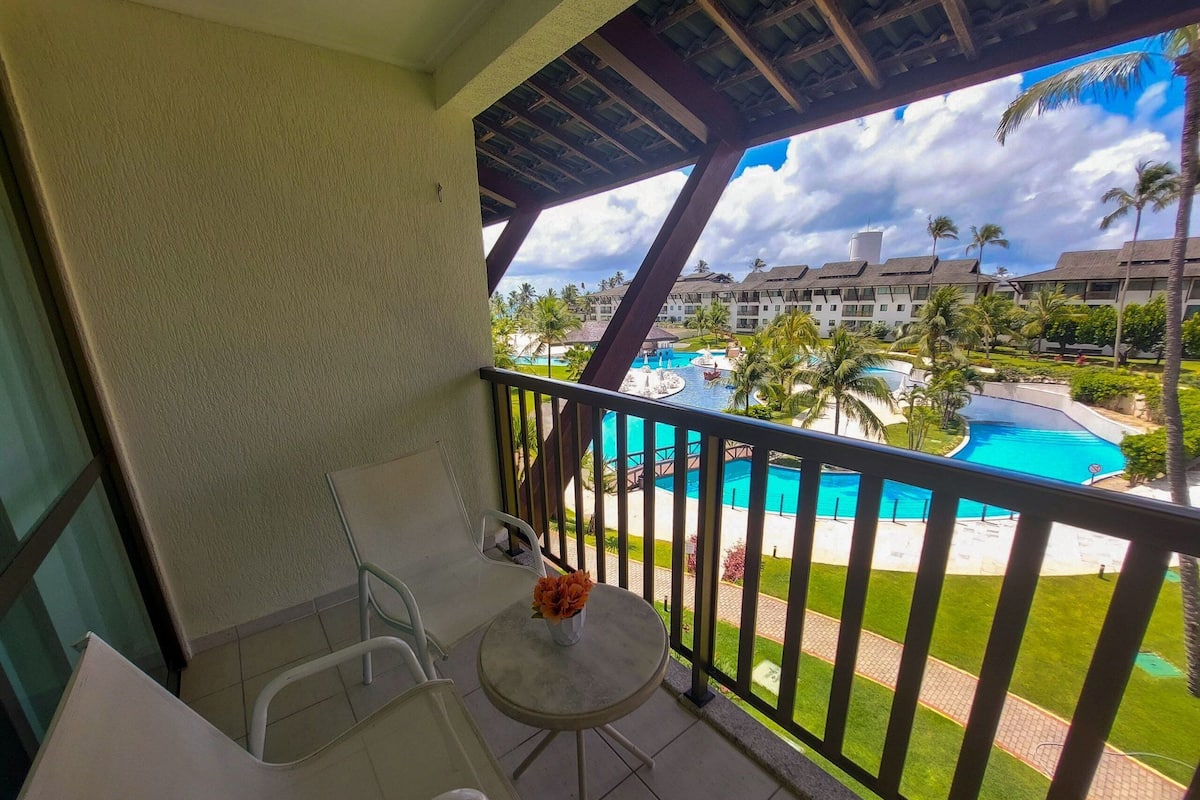 Family Apartment, Pool View | Veranda