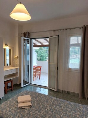1 bedroom, WiFi, bed sheets