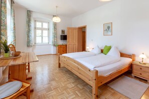 Classic Room | Living area