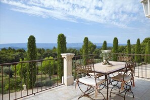 Leilighet | Utsikt fra balkong