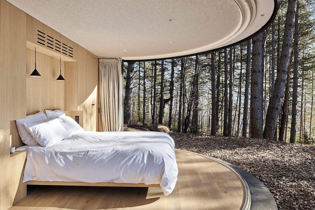 lumipod 5 | minibar, in-room safe, individually decorated, individually furnished