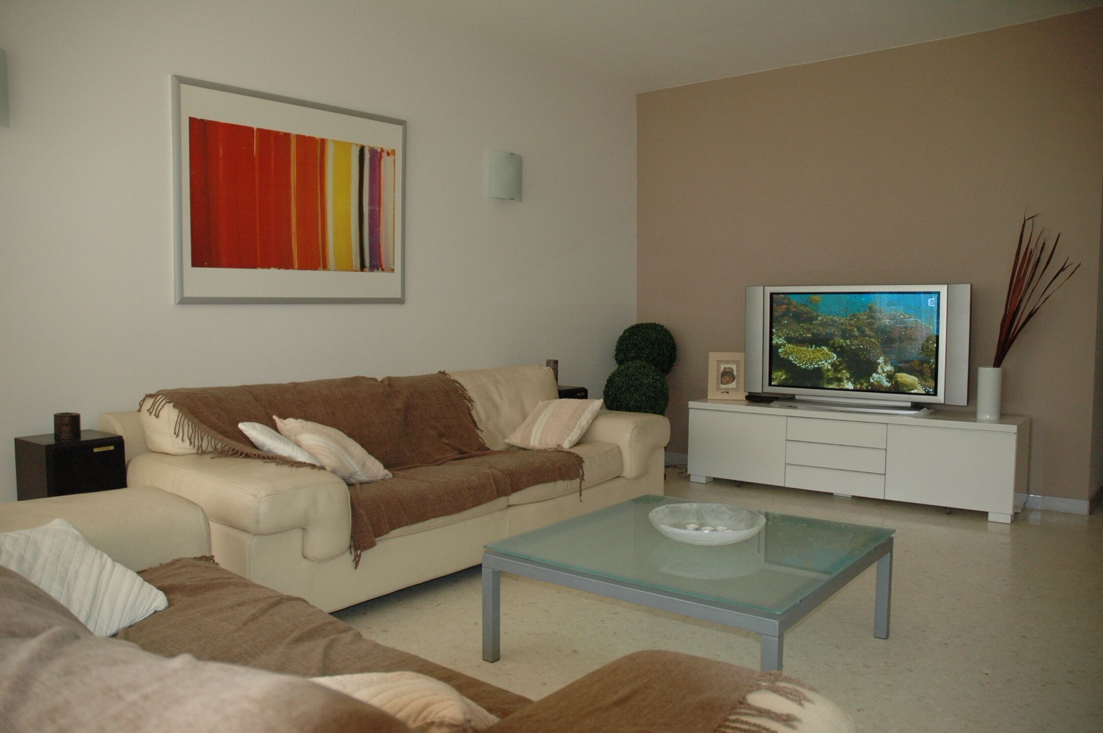 In the center of Cassis, a furnished rental 300m from the beach and the port