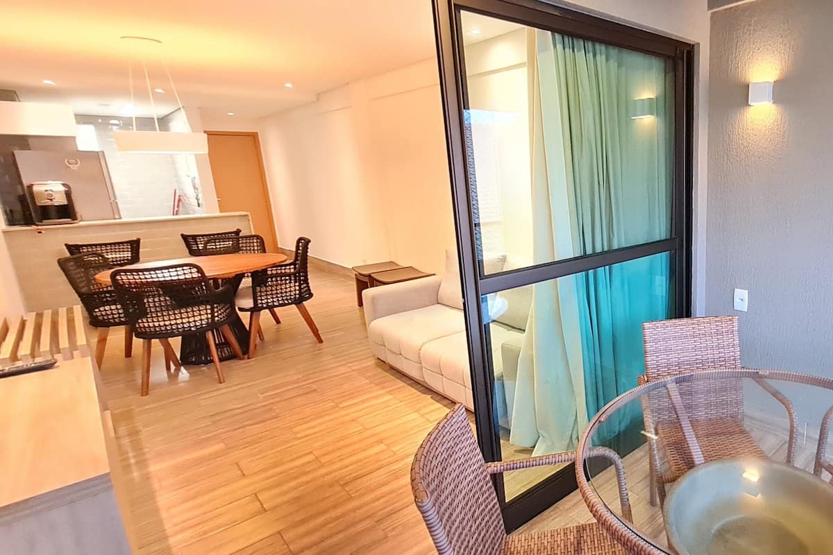 Familie appartement, uitzicht op zwembad | Veranda