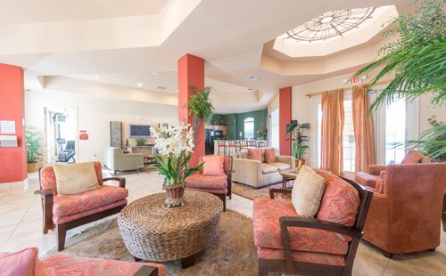 Stunning, Newly Renovated Condo, Near Disney and Universal