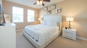 2 slaapkamers, een strijkplank/strijkijzer, gratis wifi, beddengoed