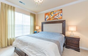 2 soverom, strykejern/-brett, wi-fi (inkludert) og sengetøy