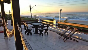 Terrace/patio - Pousada Santa Monica (Saquarema)