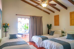 4 quartos, berço de viagem, Wi-Fi de cortesia, roupa de cama