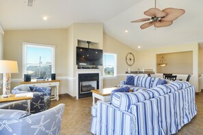 Fernseher, Tischfußball, Stereoanlage