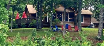 Beautiful Lake Front Getaway with Private Boat Dock