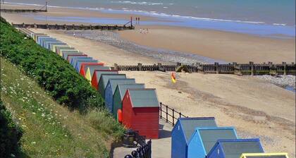 35 Siesta Mar - a holiday chalet that sleeps 4 guests in 2 bedrooms