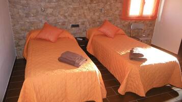 Minibar, desk, free WiFi, bed sheets