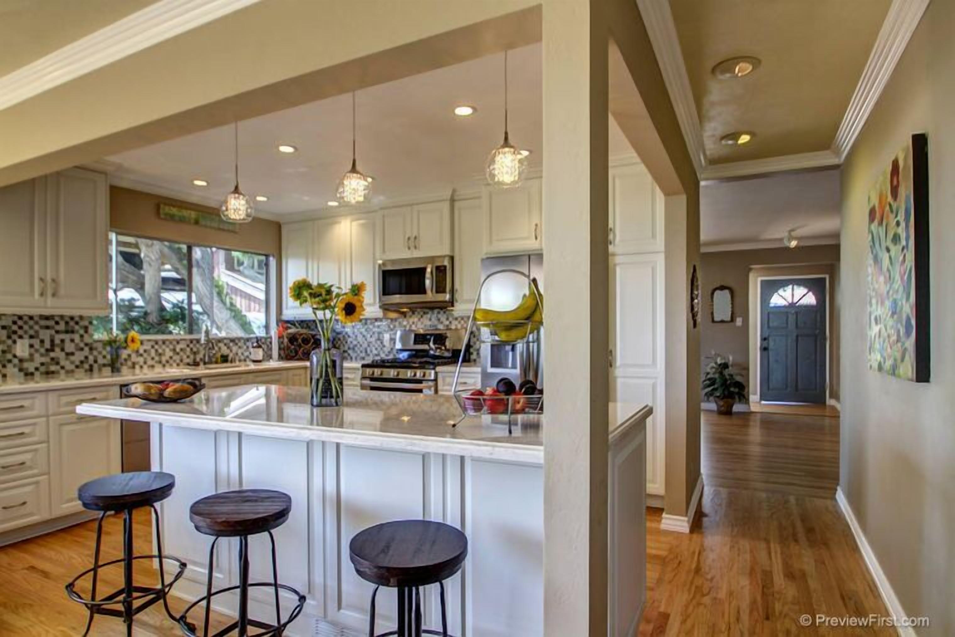 Gorgeous Ocean Views - Walk To Del Mar Village