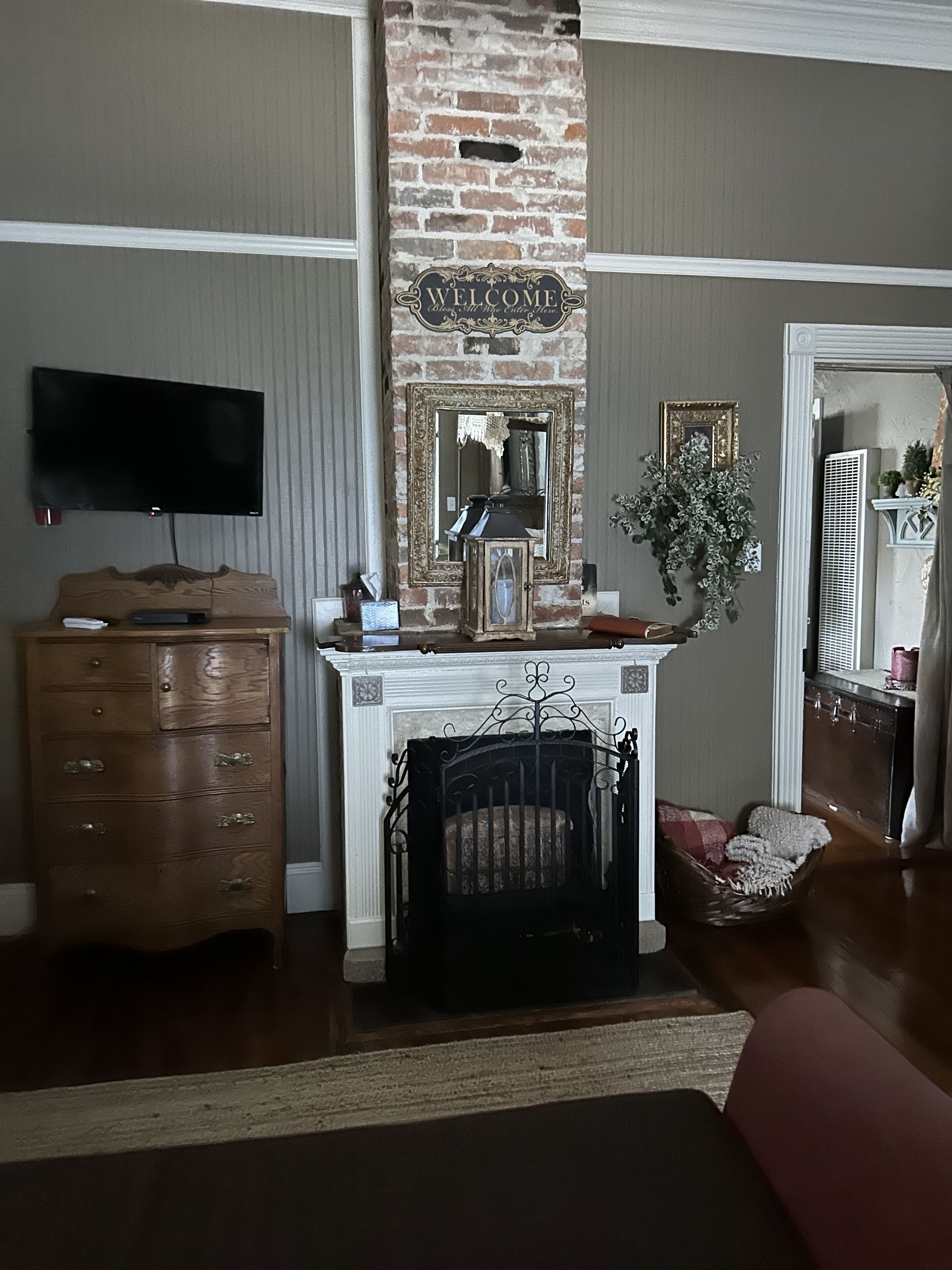 Smart-TV, Kamin, DVD-Player