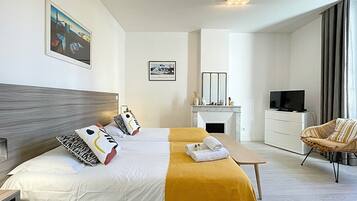 2 bedrooms, soundproofing, internet, bed sheets