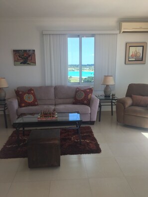 Televisión y reproductor de DVD