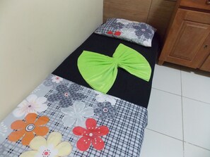 2 chambres, bureau, Wi-Fi gratuit, draps fournis
