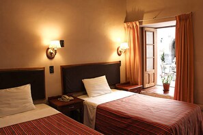 Standard Double Room, 2 Twin Beds, Non Smoking | In-room safe, desk, free WiFi, bed sheets - Tupac Yupanqui (Cusco)