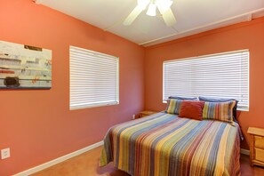 3 bedrooms, iron/ironing board, travel cot, free WiFi