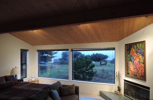 Yksityinen piha ... Valoisa Haven lähellä Salal Covea