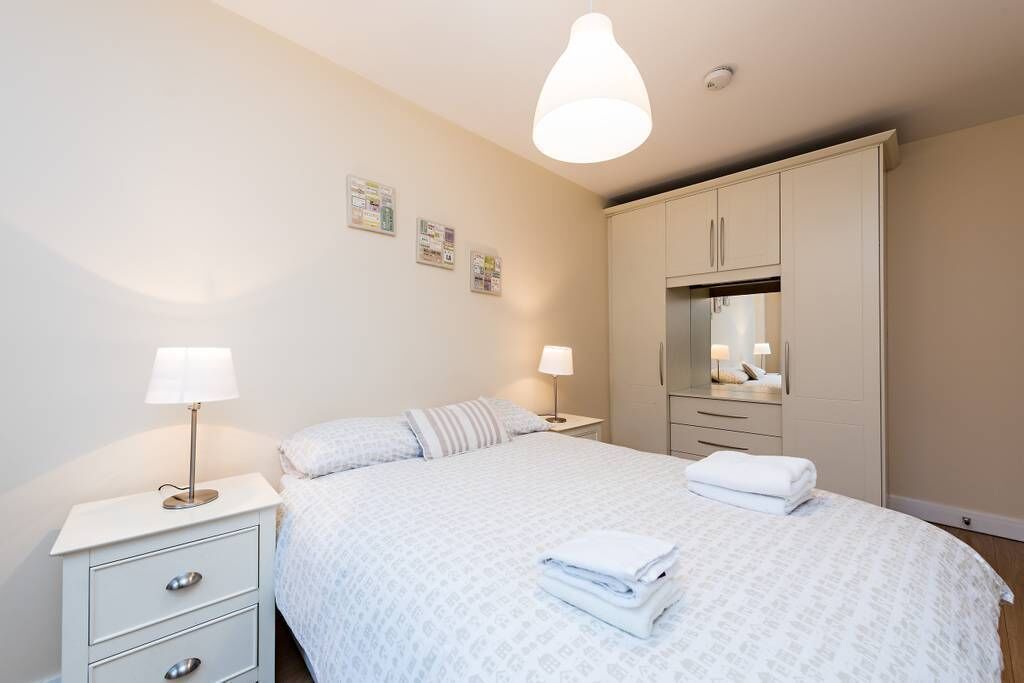 2 Bed Apartment with large sunny terrace