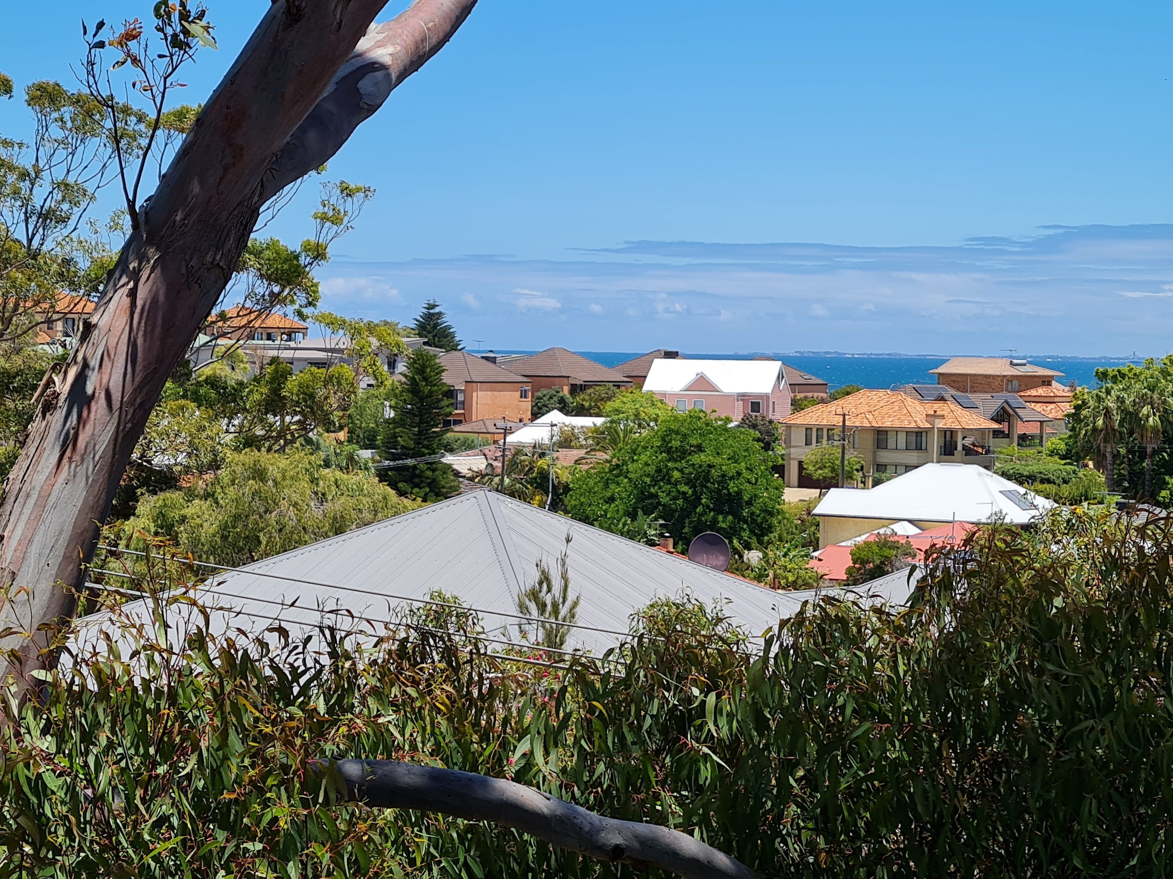 SUMMER BREEZE - Holiday and Business Accommodation