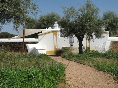 Casa AZUL inOrganic farm in Terena - Alentejo, Portugal