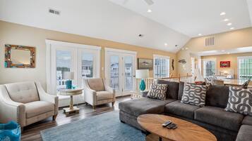 TV, DVD player, books, stereo