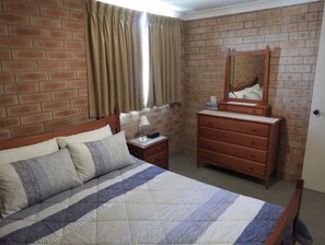 2 bedrooms, iron/ironing board