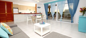 Lovely Apartment Near the Beach, Terrace, Ideal for Families, Fully Equipped
