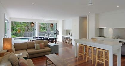 Lantana Beach House - 77 Butler Street