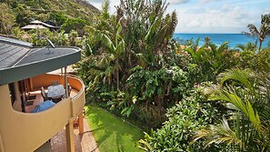 Property grounds - Beachbound 2 - 9 Marine Parade, Wategos Beach (Byron Shire)