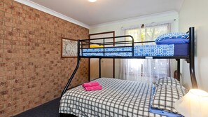 2 bedrooms, WiFi, bed sheets