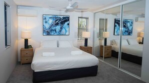 2 bedrooms, WiFi, bed sheets - Nautilus 1 - 46 Lawson Street (Byron Shire)