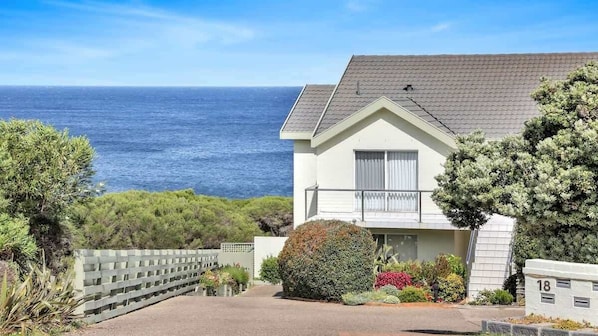 Exterior - Quarterdeck 3 (Tura Beach)