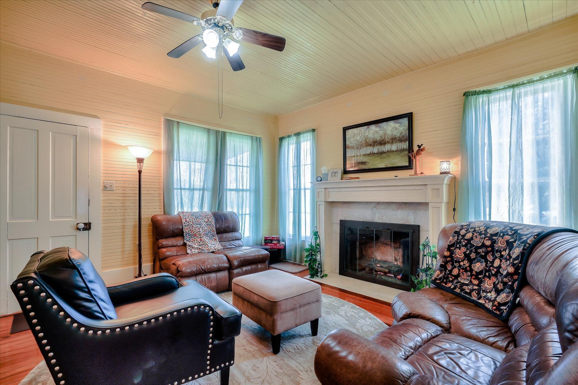 Tranquil Farmhouse in Natural Setting