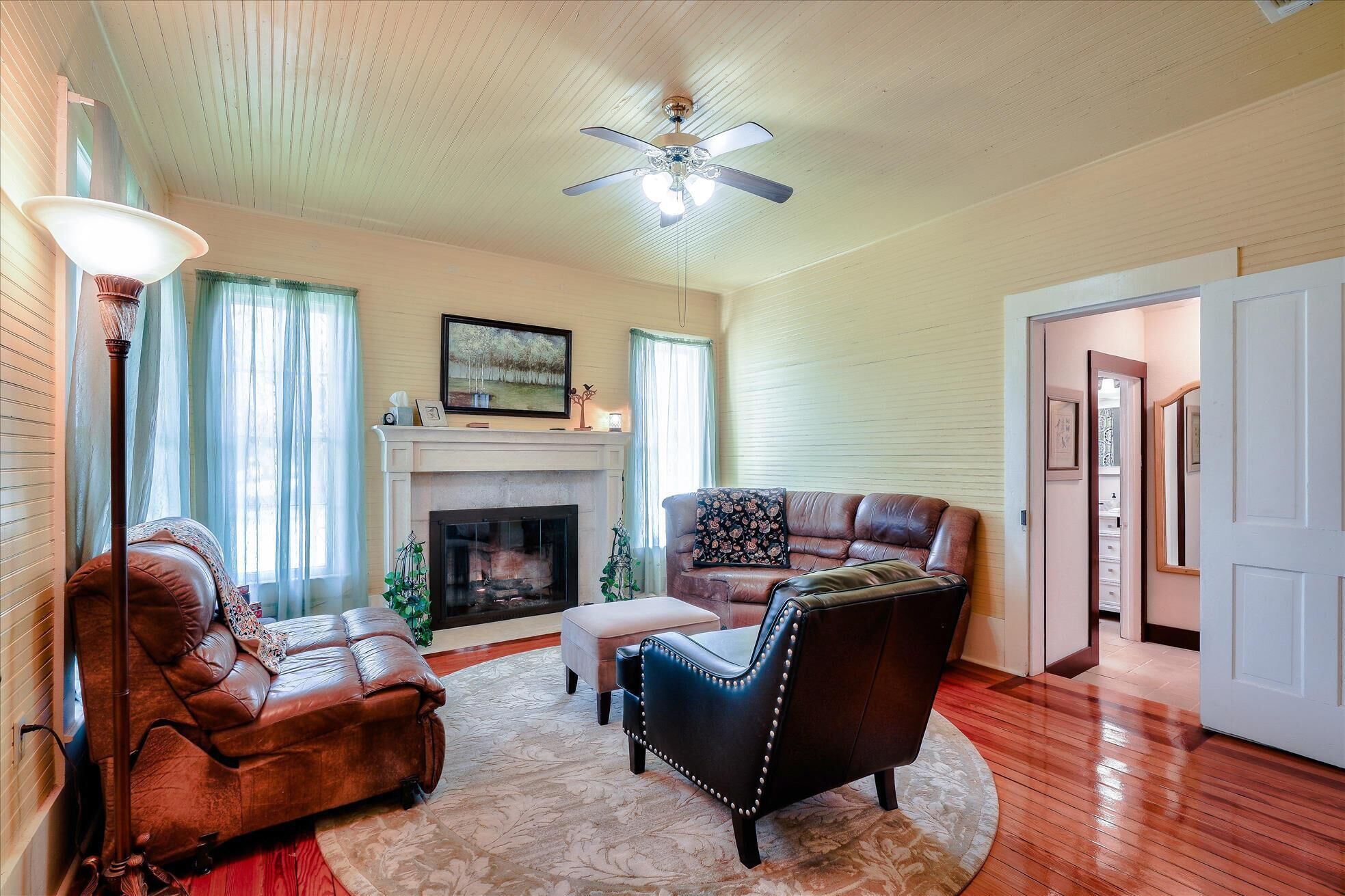 Tranquil Farmhouse in Natural Setting