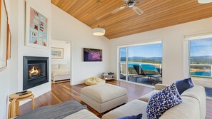 TV - 58  Lake Street, Merimbula (Merimbula)