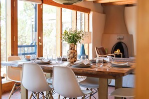Dining - Santa Fe Desert Adobe Retreat - Mountain Views (Santa Fe)