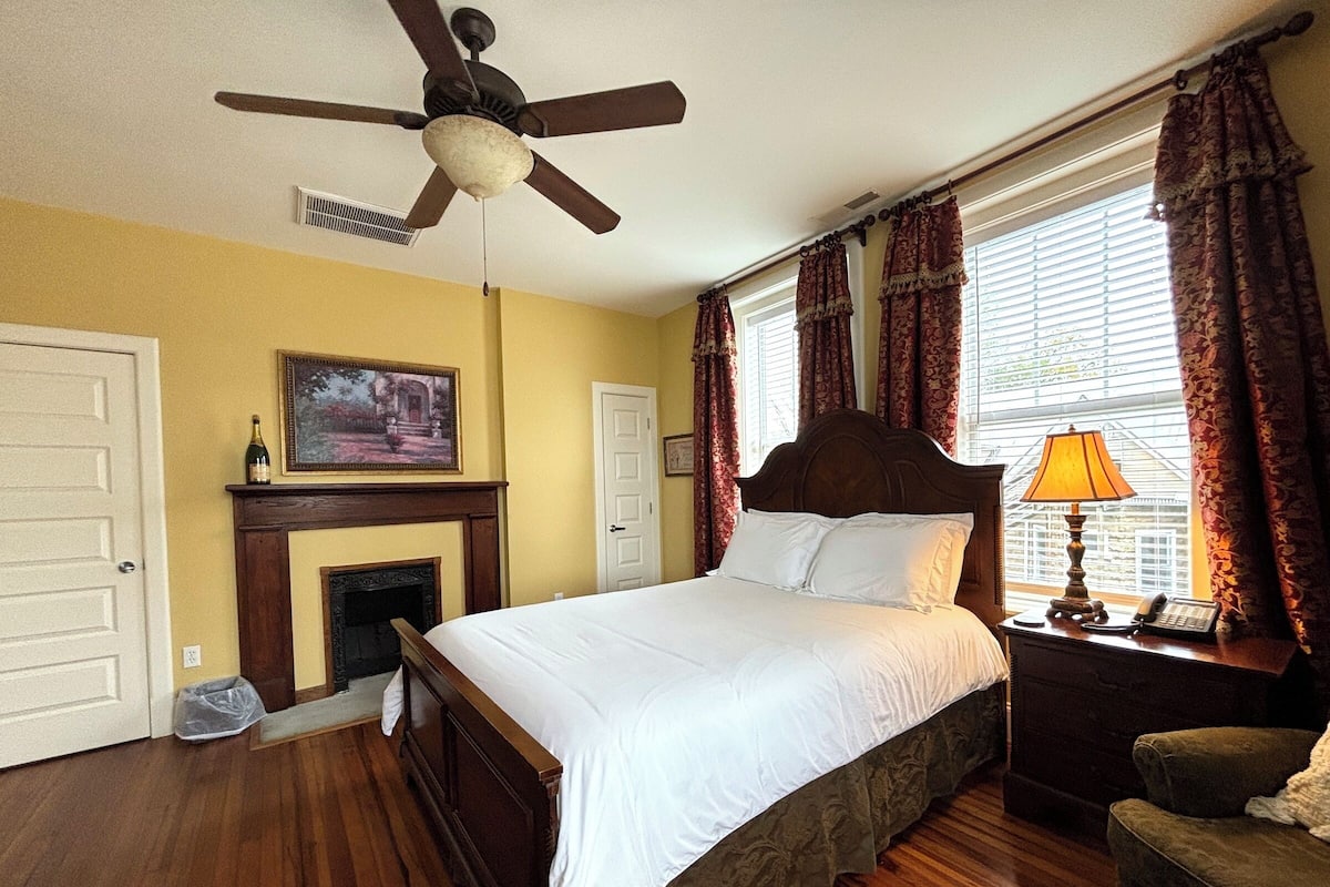 Standard Room, 1 Bedroom, Non Smoking (The Chezy Room) | Egyptian cotton sheets, premium bedding, down comforters