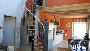 Interior - INDEPENDENT HOUSE WITH SWIMMING POOL (PAYZAC)