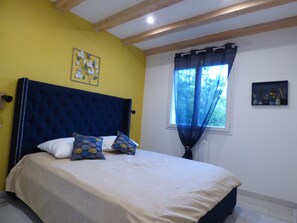 3 habitaciones, tabla de planchar con plancha y wifi 