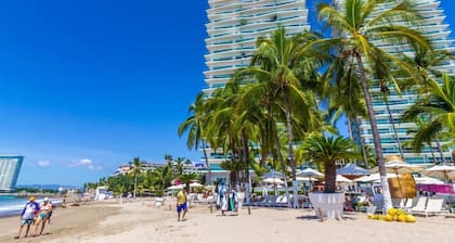 5 ***** Beautiful Icon Vallarta Ocean Marina Views - You Will LOVE IT !!!!
