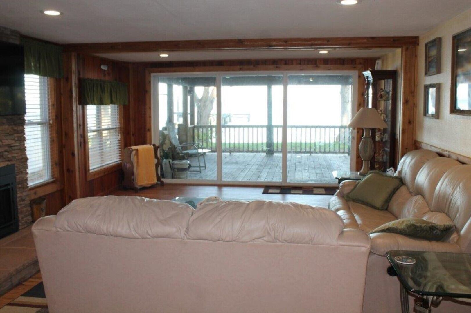 Bring your Boat to our River House and enjoy the beautiful St Johns River.